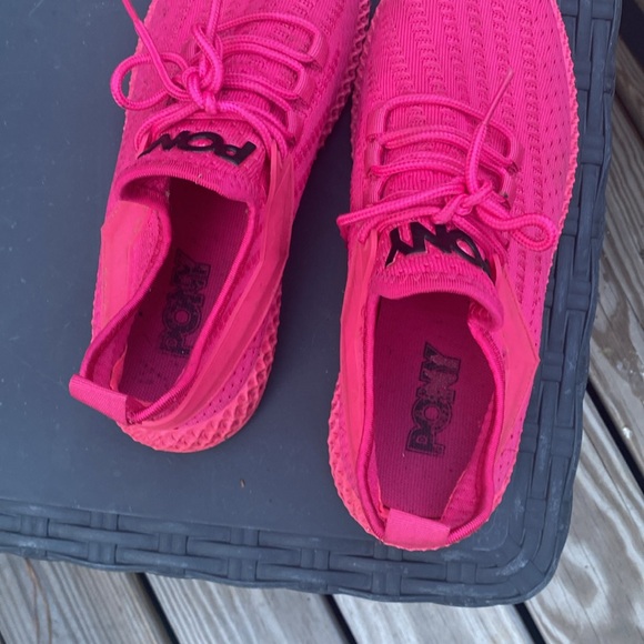 Pony pink gym shoes - Picture 4 of 4